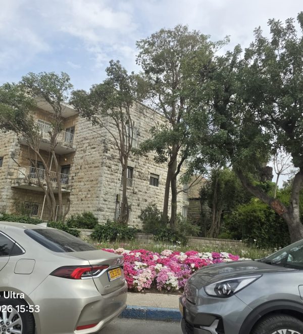 Why Bringing an Appraiser Before Signing in Israel Is Highly Recommended
